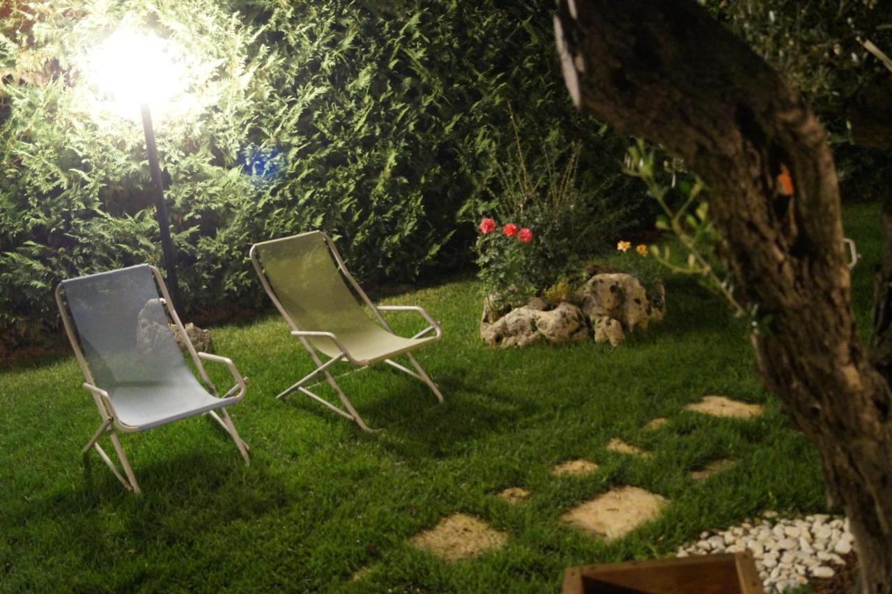 La Casa Del Nonno Bed & Breakfast Alberobello Bagian luar foto
