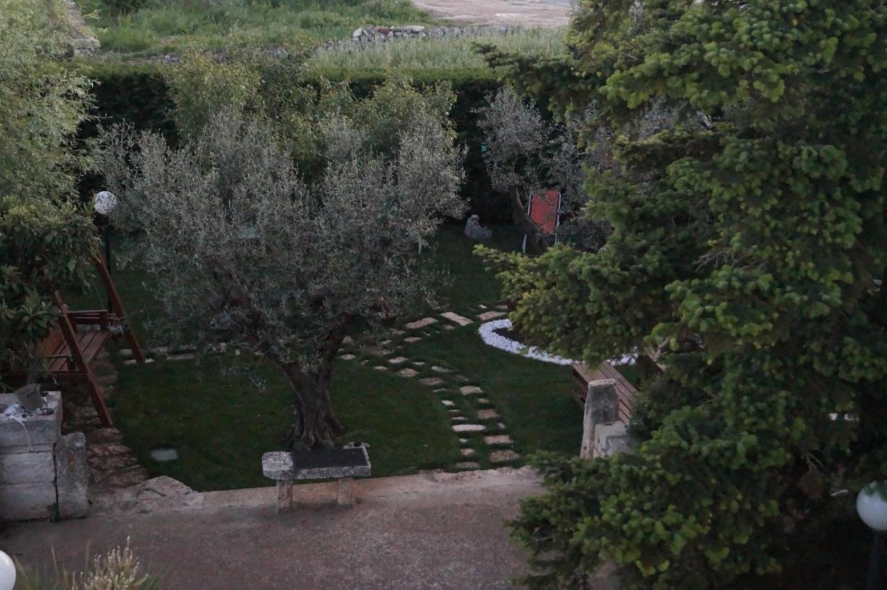 La Casa Del Nonno Bed & Breakfast Alberobello Bagian luar foto
